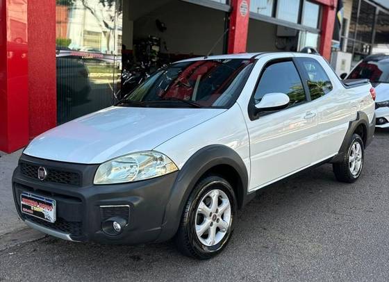 FIAT STRADA 1.4 MPI FREEDOM CD 8V FLEX 3P MANUAL FIAT STRADA 1.4 MPI FREEDOM CD 8V FLEX 3P MANUAL